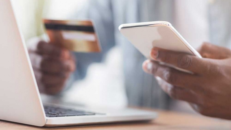Mobile Banking em Angola